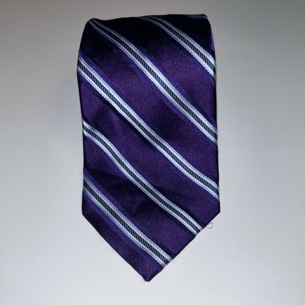 Kenneth Roberts Platinum Tie